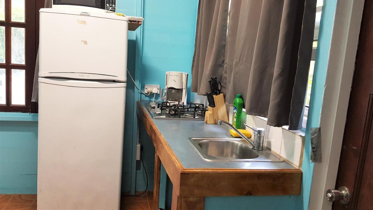 Chez Ophelia Cottage Apartments Ροζό Εξωτερικό φωτογραφία